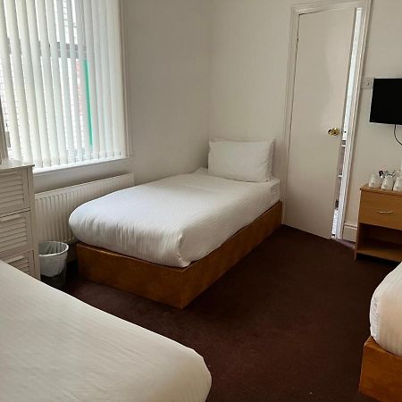 Cheers Hotel Blackpool Esterno foto