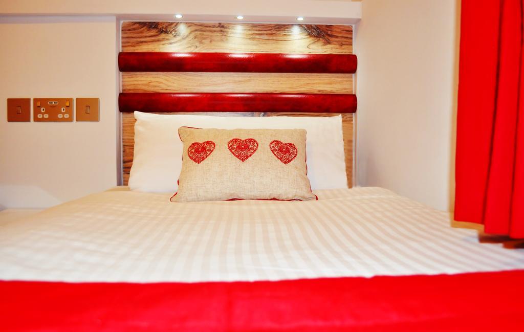 Cheers Hotel Blackpool Esterno foto